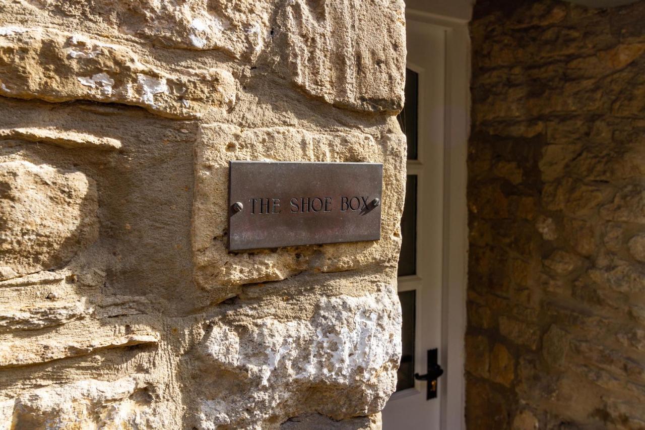 The Shoe Box Cottage With Allocated Parking Malmesbury Εξωτερικό φωτογραφία